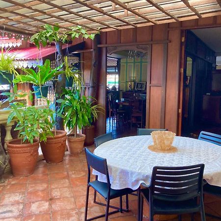 Posada La Patriciana Taal Bagian luar foto